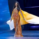 Concorrente do Miss Universo cai do palco por fraude em competição de rock