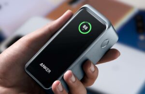 Conheça o power bank que vai te salvar toda vez que sua bateria te trair Anker Prime Power Bank carregando laptop, telefone e tablet