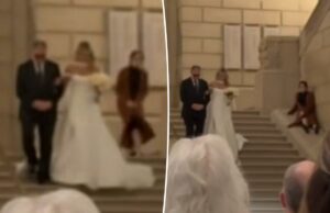 Coordenador de casamento criticado por atrapalhar o momento da noiva: ‘Arruinou o momento’ Quando a noiva começou a descer, seu coordenador de casamento pôde ser visto passando dramaticamente pelo par, deslizando pelo corrimão de pedra ao lado deles, à vista dos convidados atordoados.