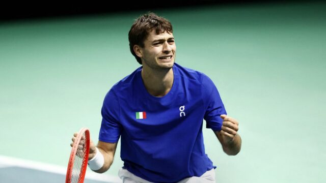 Copa Davis 2025: Cobolli leva a atual campeã Itália à final
