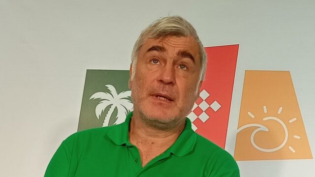 Copa do Mundo da FIDE: GM Ivanchuk da Ucrânia explica Copa do Mundo da FIDE: GM Ivanchuk da Ucrânia explica por que ele 'não pode fazer nada' além de xadrez