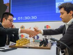 Copa do Mundo de Xadrez: Esipenko erra contra Yi; Sindarov avança na batalha do Uzbequistão Copa do Mundo de Xadrez: Esipenko erra contra Yi; Sindarov avança na batalha do Uzbequistão