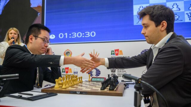 Copa do Mundo de Xadrez: Esipenko erra contra Yi; Sindarov avança na batalha do Uzbequistão
