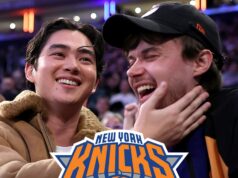 Costars de ‘Summer I Turned Pretty’ Sean Kaufman e Christopher Briney Kiss no jogo dos Knicks Sean Kaufman Christopher Briney dá um chute no main getty