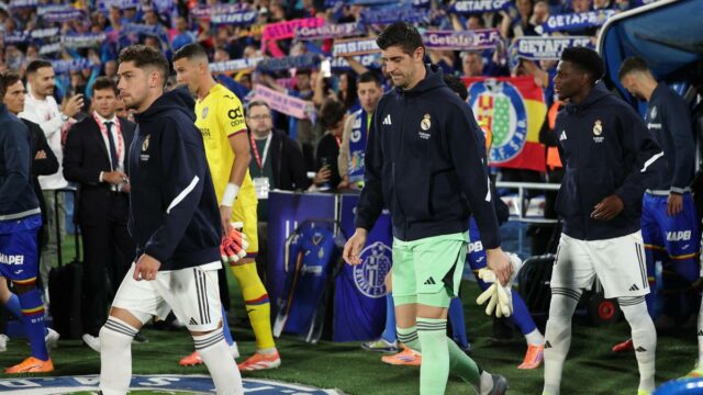 Courtois e Valverde, estrelas do Real Madrid, sofrem lesões antes do compromisso internacional
