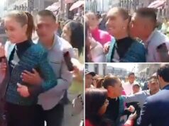 Creep toca e tenta beijar a presidente mexicana Claudia Sheinbaum enquanto ela fala com cidadãos nas ruas da Cidade do México Creep toca e tenta beijar a presidente mexicana Claudia Sheinbaum enquanto ela fala com cidadãos nas ruas da Cidade do México