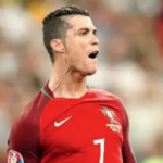 Cristiano Ronaldo expulso na vitória da Irlanda sobre Portugal por 2-0