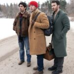 Crítica de 'A Very Jonas Christmas Movie': uma bagatela de um musical de férias e um pouco de arrepio, o que tudo resulta em um prazer culpado