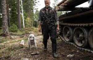 Crítica de ‘Sisu: Road to Revenge’: depois de eliminar incontáveis nazistas, o exército de um homem só enfrenta os russos em uma sequência alegremente excessiva Crítica de 'Sisu: Road to Revenge': depois de eliminar incontáveis nazistas, o exército de um homem só enfrenta os russos em uma sequência alegremente excessiva