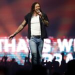 Brandon Lake se apresenta em seu