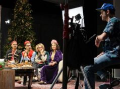 Crítica off-Broadway de ‘Meet the Cartozians’: Somente os Kardashians deveriam perder esta nova comédia incrível Crítica off-Broadway de 'Meet the Cartozians': Somente os Kardashians deveriam perder esta nova comédia incrível