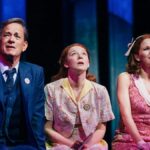 Crítica off-Broadway de 'This World of Tomorrow': Tom Hanks os torna como costumavam fazer
