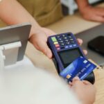 Cuidado com esses golpes de toque para pagar