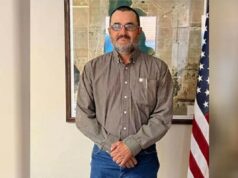 DHS reforça caso contra prefeito acusado de votar ilegalmente três vezes DHS reforça caso contra prefeito acusado de votar ilegalmente três vezes