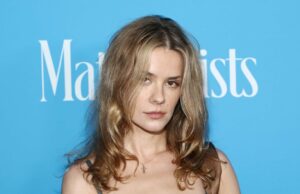 Dasha Nekrasova abandonada por Gersh em meio a reação à entrevista do nacionalista branco Nick Fuentes Dasha Nekrasova abandonada por Gersh em meio a reação à entrevista do nacionalista branco Nick Fuentes