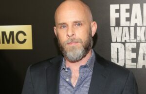 Dave Erickson, showrunner de ‘Fear the Walking Dead’, processa AMC por lucros não pagos Dave Erickson, showrunner de 'Fear the Walking Dead', processa AMC por lucros não pagos