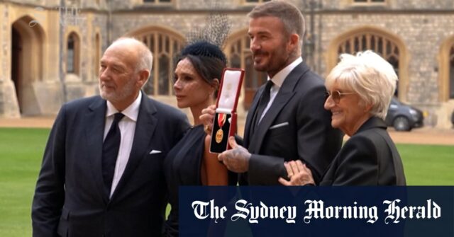 David Beckham nomeado cavaleiro pelo rei Carlos David Beckham nomeado cavaleiro pelo rei Carlos