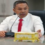 De dólares a libras esterlinas, KPK confisca IDR 1,6 bilhão no governador de OTT Riau, Abdul Wahid