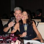 Dê uma olhada na nova casa de Michael Clarke, com seis quartos e US$ 20 milhões, em Vaucluse, enquanto o ex-capitão do teste entra para rebater o batedor abatido