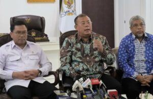 Declaração viral do deputado Cucun do DPR sobre especialistas em nutrição, aqui está a resposta firme do Dr. Tiro bronzeado ainda Declaração viral do deputado Cucun do DPR sobre especialistas em nutrição, aqui está a resposta firme do Dr. Tiro bronzeado ainda