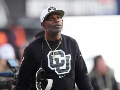 Deion bloqueia entrevistas de jogadores após derrota Deion bloqueia entrevistas de jogadores após derrota