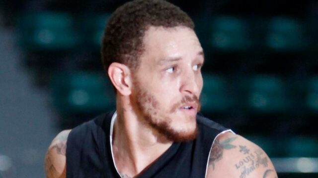 Delonte West é preso após ser encontrado inconsciente Delonte Oeste