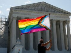 Democratas aplaudem a Suprema Corte por deixar intacto o casamento entre pessoas do mesmo sexo: ‘Uma vitória para a decência e a compaixão’ Democratas aplaudem a Suprema Corte por deixar intacto o casamento entre pessoas do mesmo sexo: 'Uma vitória para a decência e a compaixão'