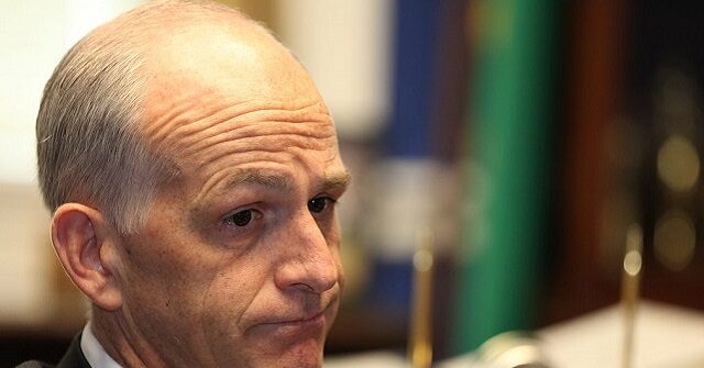 Dep. Smith: Filibuster que quero acabar significa que o Partido Dep. Smith: Filibuster que quero acabar significa que o Partido Republicano precisa de votos democratas para acabar com a paralisação