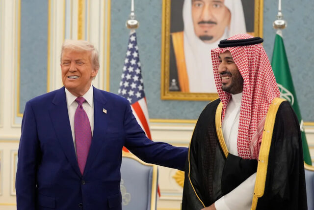 Depois de anos longe de Washington, príncipe herdeiro saudita receberá Yahoo news home