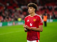 ‘Desde quando’… Ethan Wheatley reage quando companheiro de equipe do Man Utd marca corrida estilo Van de Ven ícone de correio