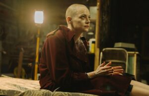 Designer de produção de ‘Bugonia’ na construção da casa do rancho, porão assustador, escritório de Emma Stone e como esconder pistas à vista de todos Designer de produção de 'Bugonia' na construção da casa do rancho, porão assustador, escritório de Emma Stone e como esconder pistas à vista de todos