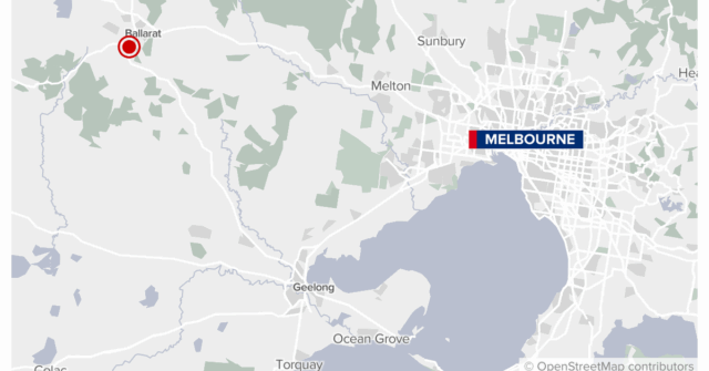 Detetives de homicídios investigam a morte de um menino no oeste de Melbourne
