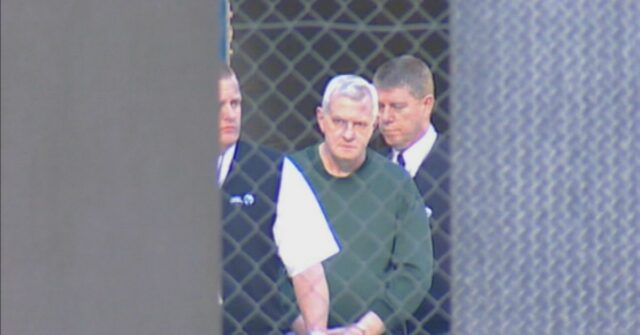 Detetives visitam famoso assassino em seu leito de morte Os principais detetives de crimes do sul da Austrália visitaram a Prisão Trabalhista de Yatala para ver Bevan Spencer Von Einem – um dos mais notórios assassinos de crianças do estado.