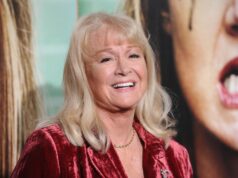 Diane Ladd morre aos 89; aclamado ator foi indicado 3 vezes ao Oscar A atriz norte-americana Laura Dern com a mãe, a atriz Diane Ladd, chegam ao 92º Oscar no Dolby Theatre em Hollywood, Califórnia, em 9 de fevereiro de 2020. (Foto de Robyn Beck / AFP) (Foto de ROBYN BECK / AFP via Getty Images)