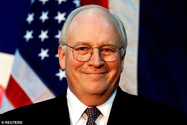Dick Cheney morto: vice-presidente que serviu com George W. Bush Dick Cheney, o ex-vice-presidente dos EUA, morreu aos 84 anos, disse sua família