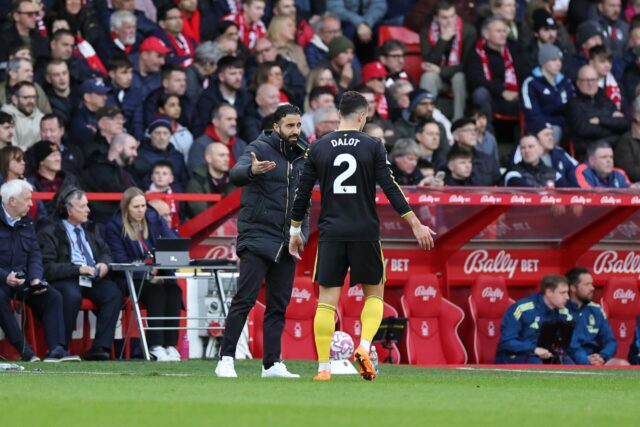 Diogo Dalot foi fraco, mas rendimento de 0% deve preocupar ícone de correio