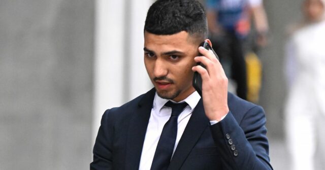 Disputa de violência no trânsito que levou à morte do homem, seja por assassinato ou legítima defesa, ouve tribunal
