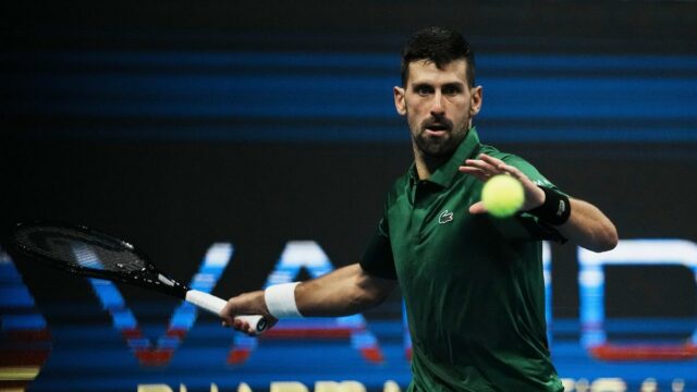 Djokovic encerra sua semi-recessão e avança para a final de Djokovic encerra sua semi-recessão e avança para a final de Atenas