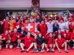 Do crowdfunding de uma equipe à impressão na Copa do Mundo Júnior Masculina de 2025, um Hóquei diferente floresce para a Suíça lightbox-info