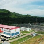 Dominada por centrais hidroeléctricas, a ESDM afirma que 14,4% da geração de electricidade da Indonésia provém de energia limpa