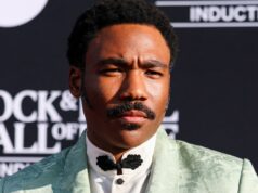 Donald Glover revela que sofreu um derrame durante a turnê de concertos de Childish Gambino Donald Glover revela que sofreu um derrame durante a turnê de concertos de Childish Gambino