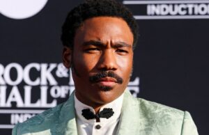 Donald Glover revela que sofreu um derrame durante a turnê de concertos de Childish Gambino Donald Glover revela que sofreu um derrame durante a turnê de concertos de Childish Gambino