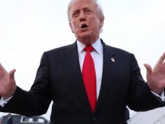 Donald Trump ameaça ação legal contra a BBC por causa da controvérsia de edição Donald Trump ameaça ação legal contra a BBC por causa da controvérsia de edição