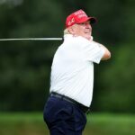 Donald Trump mostrou seu talento impressionante no campo de golfe mais uma vez esta semana