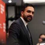 Donald Trump trabalhando na reunião de Zohran Mamdani