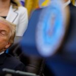 'Dozy Don': imagens do evento Trump Oval Office se tornam virais