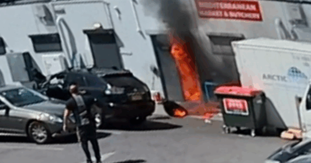 Duas prisões feitas por descarado ataque com bomba incendiária em supermercado
