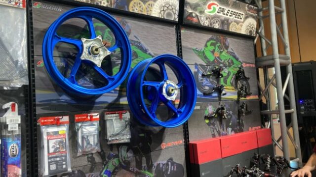 É fácil encontrar as necessidades de sua moto de corrida É fácil encontrar as necessidades de sua moto de corrida na IMHAX 2025