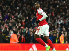 EPL: O hat-trick de Eze ajuda o Arsenal a solidificar a liderança e vencer o Tottenham por 4-1 EPL: O hat-trick de Eze ajuda o Arsenal a solidificar a liderança e vencer o Tottenham por 4-1