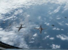 EUA flexibilizam poder de bombardeio à porta da China EUA flexibilizam poder de bombardeio à porta da China